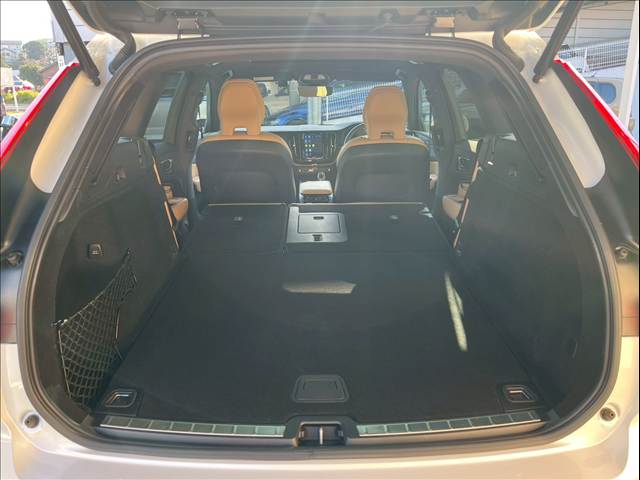 ボルボ XC60の画像18