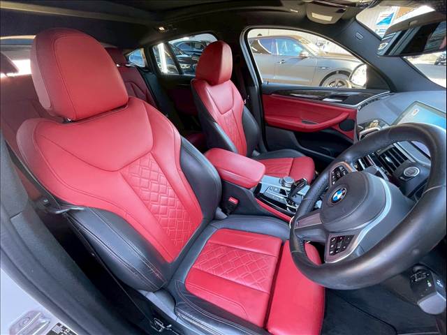 X4xDrive 20d M Sport 内装他