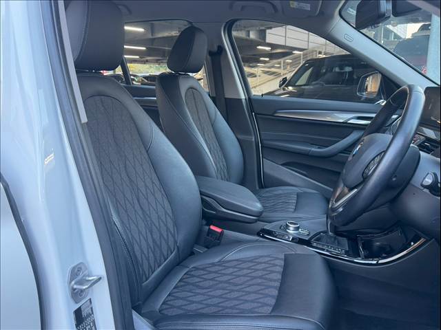 X1xDrive18d xLine Edition Joy+ 内装他