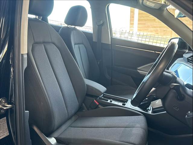 Q335 TFSI advanced 内装他