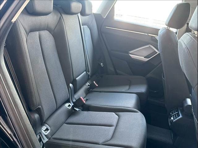 Q335 TFSI advanced 内装他