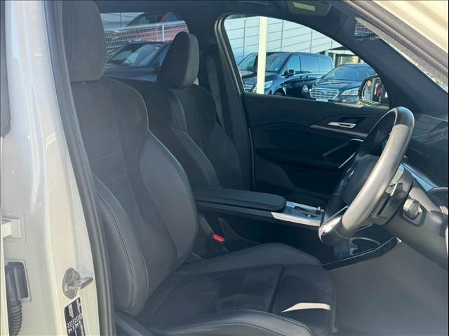 X1xDrive 20d M Sport 内装他