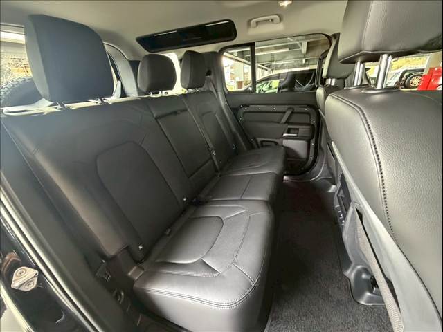 DEFENDER110S 内装他