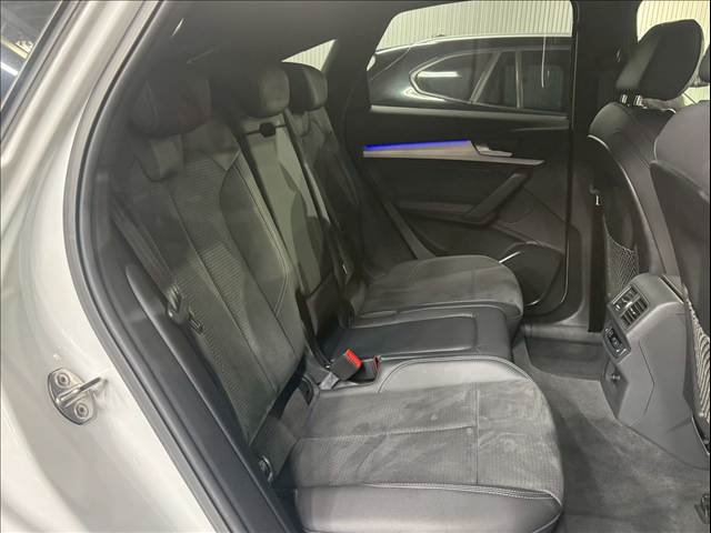 Q5 Sportback40 TDI quattro S line 内装他