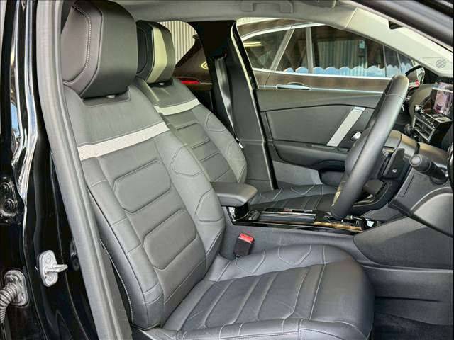 C4Edition noire BlueHDi 内装他