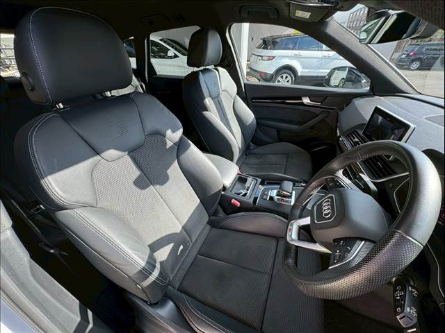 Q5Sラインコンペティション 内装他