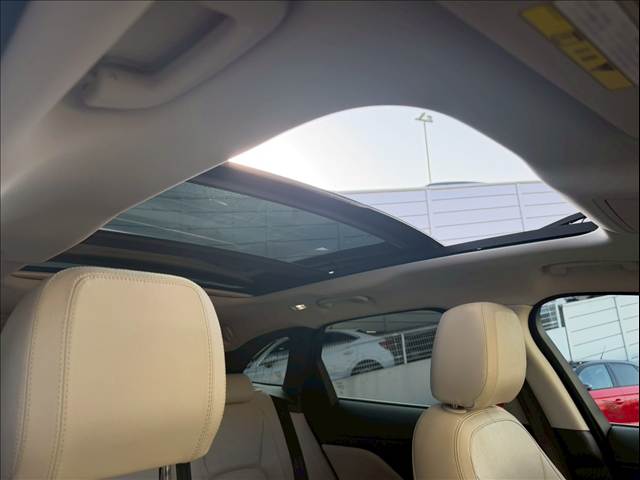 ジャガー&nbsp;F-PACEの画像3