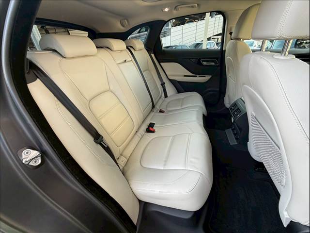 ジャガー&nbsp;F-PACEの画像7