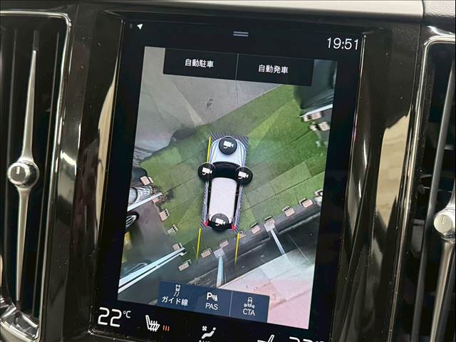 XC60B5 AWD Momentum 内装他