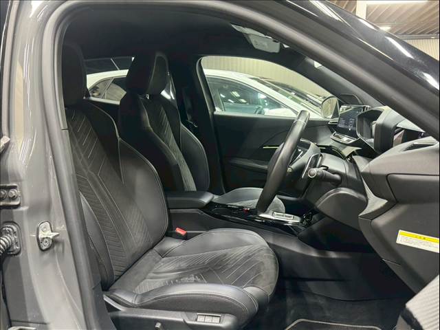 2008GT BlueHDi 内装他