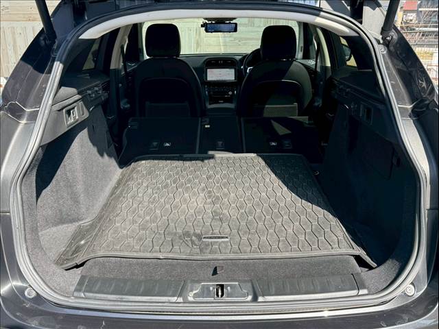 ジャガー&nbsp;F-PACEの画像18