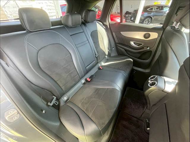 GLC-CLASSGLC220 d 4MATIC スポーツ 内装他