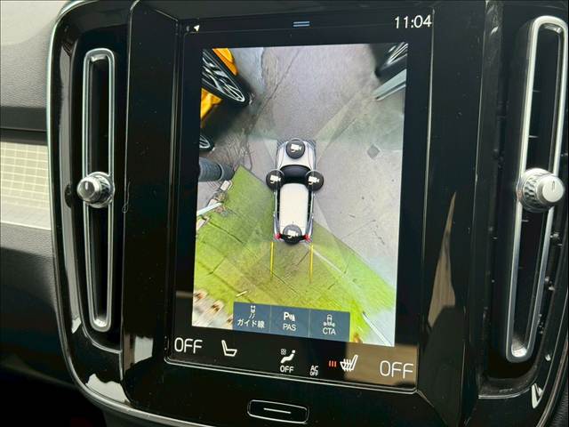 XC40B4 Momentum 内装他