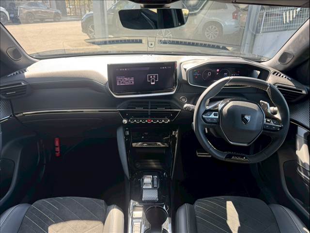 2008□GT BlueHDi 内装他