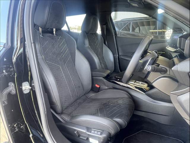 2008□GT BlueHDi 内装他