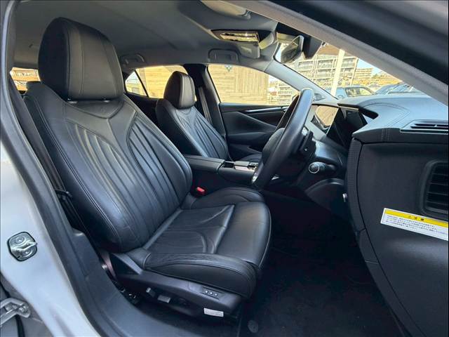 DS4RIVOLI BlueHDi 内装他