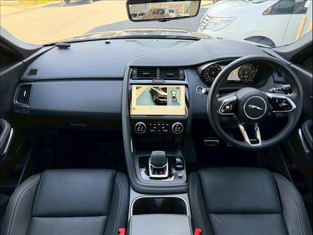 E-PACE□R-DYNAMIC SE D200 内装他