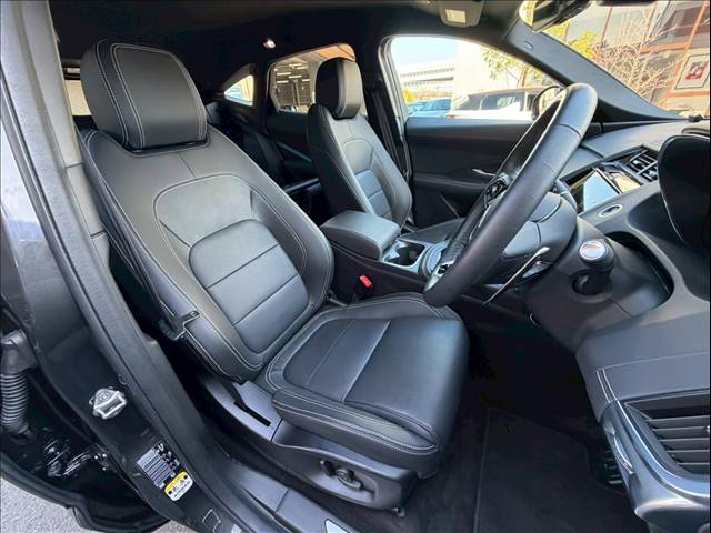 E-PACE□R-DYNAMIC SE D200 内装他