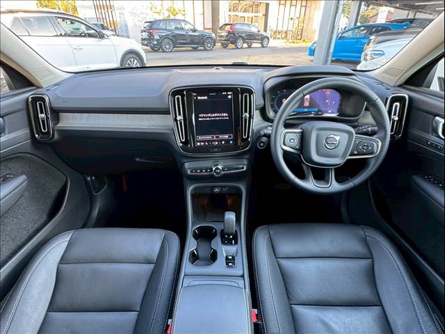 XC40Plus B3 Selection 内装他