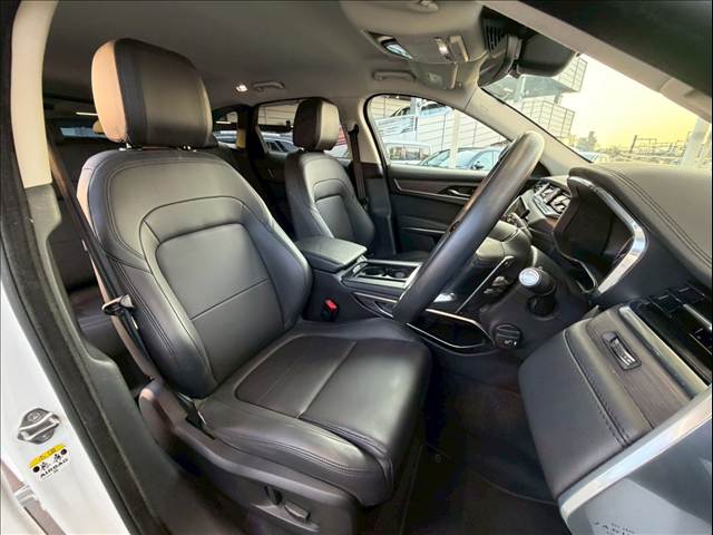 ジャガー&nbsp;F-PACEの画像6