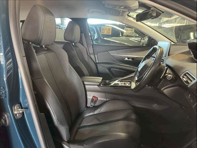 3008Allure 内装他