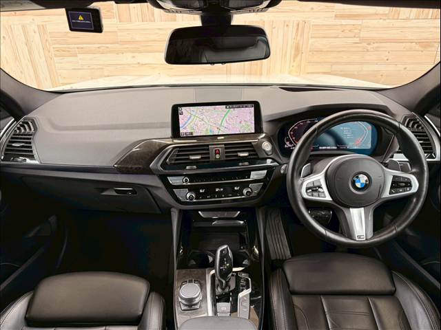 X4xDrive 20d M Sport 内装他