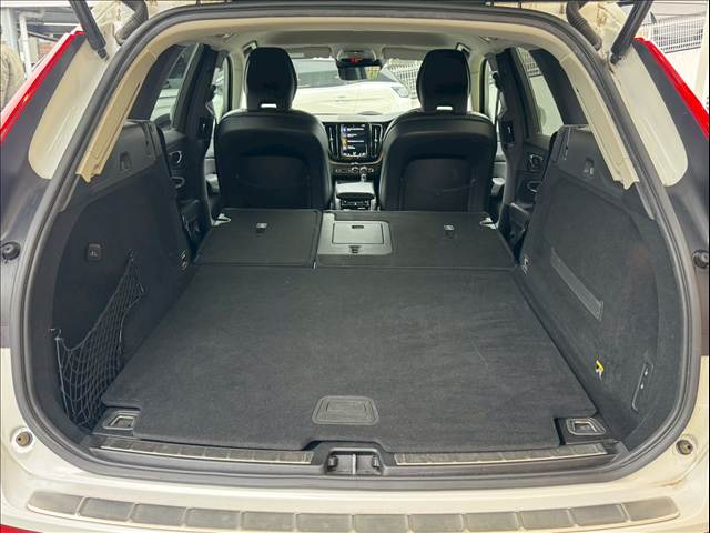 ボルボ XC60の画像18