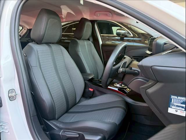 208□Allure 内装他