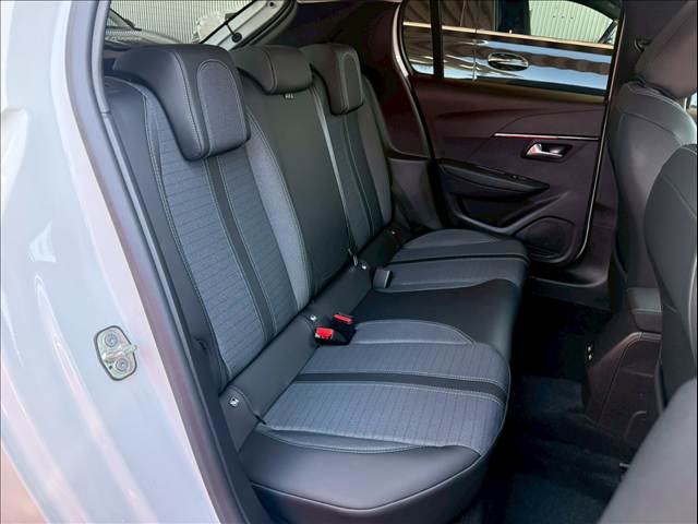 208□Allure 内装他