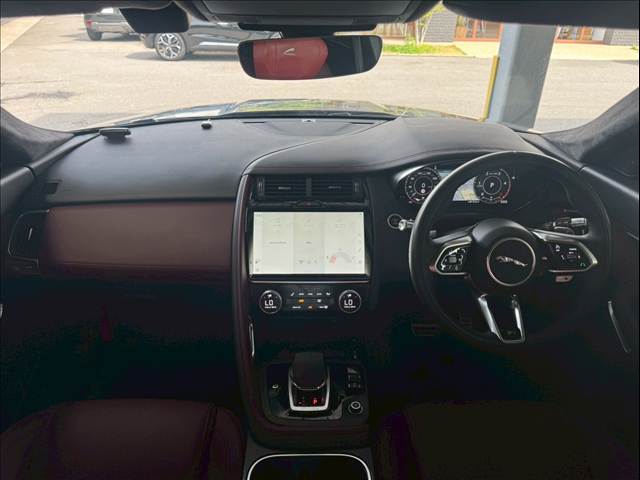 ジャガー&nbsp;E-PACEの画像3