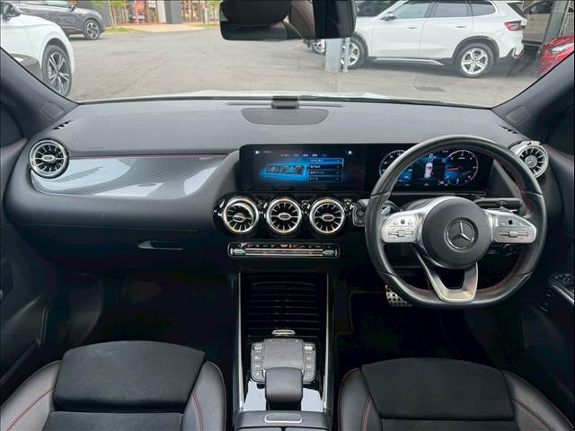 GLA-CLASS□GLA 200d 4MATIC AMGライン 内装他