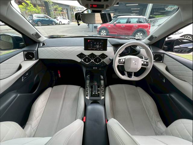 DS3 CROSSBACKGrandChic RIVORI 内装他
