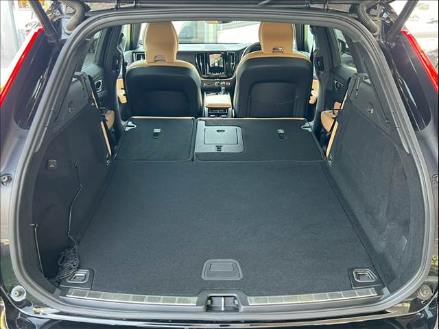 ボルボ XC60の画像18