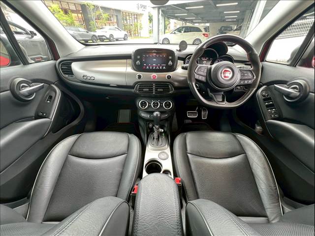 500XSPORT 内装他