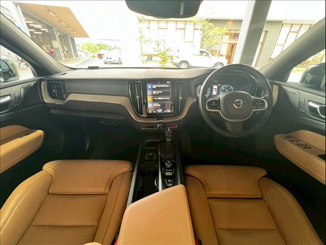 XC60□D4 AWD Inscription 内装他
