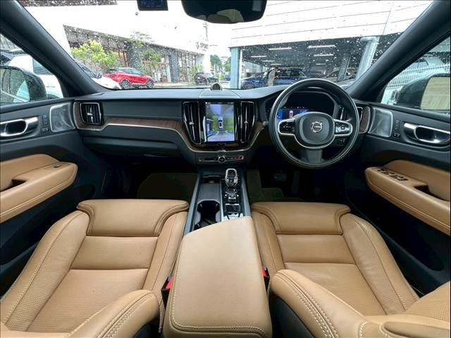 XC60B5 AWD Inscription 内装他
