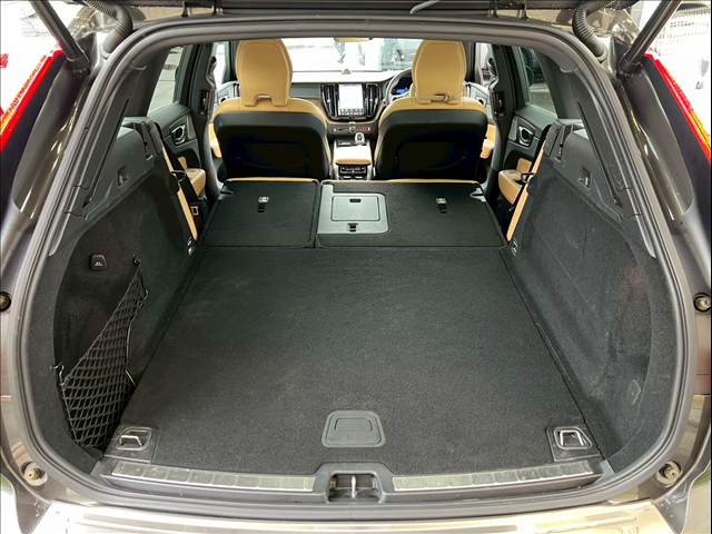 ボルボ XC60の画像18
