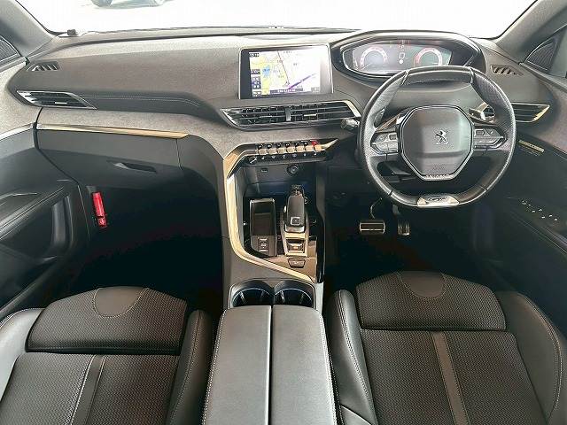 プジョー3008GT BlueHDi 内装他