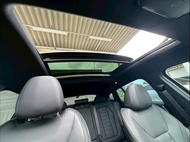 X4ｘＤｒｉｖｅ　２０ｄ　Ｍスポーツ　セレクトＰＫＧ／ＡｐｐｌｅＣａｒＰｌａｙ／ハーマンカードン／サンルーフ／全周囲カメラ／電動リアゲート／レーダークルーズコントロール／前後席シートヒーター／メモリー付パワーシート／パドルシフト 内装他