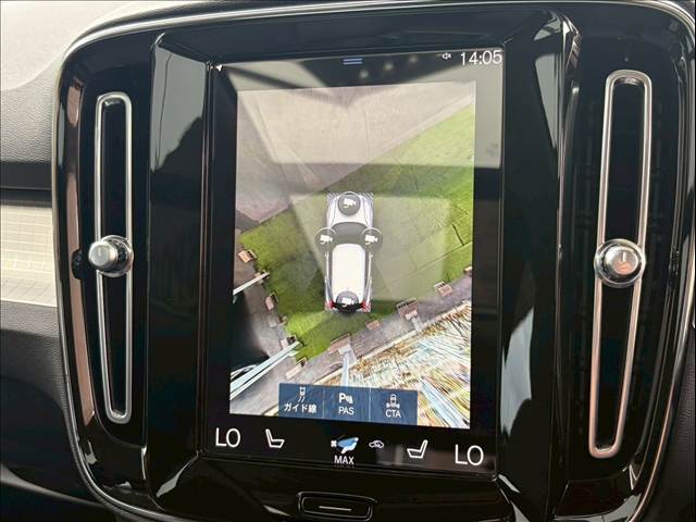 XC40B4 AWD Momentum 内装他