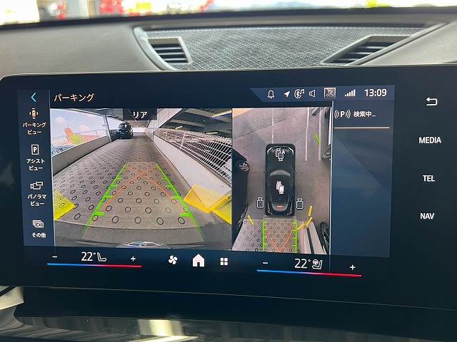 X2xDrive 20i Mスポーツ ハイラインPKG/サンルーフ/ハーマンカードン/op20インチAW/全周囲カメラ/ステアリングヒーター/シートヒーター/ヘッドアップディスプレイ/メモリー付きパワーシート/ブラインドスポットモニター 内装他