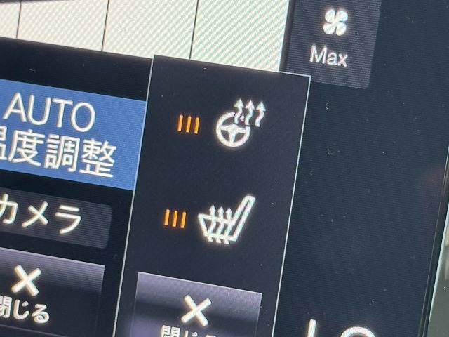 XC40B4 AWD インスクリプション AppleCarPlay/前後席シートヒーター/ステアリングヒーター/電動リアゲート/メモリー付きパワーシート/ハーマンカードンサウンド/ブラインドスポットモニター/アクティブクルーズコントロール 内装他