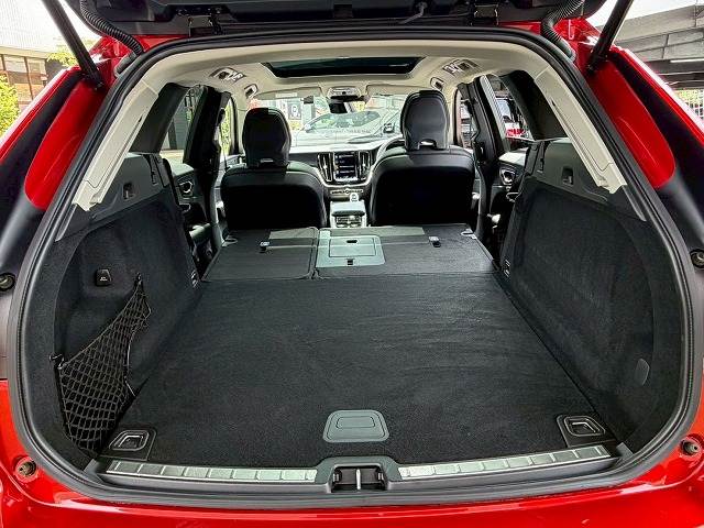 ボルボ XC60の画像13
