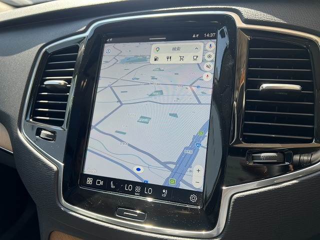 XC90プラス B5 AWD パノラマガラスサンルーフ/AppleCarPlay/Googleナビ/ステアリングヒーター/シートヒーター/メモリー付パワーシート/全周囲カメラ/電動リアゲート/アクティブクルーズコントロール 内装他