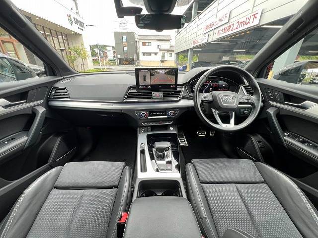 アウディQ5 Sportback40TDIクワトロ Sライン バング&オルフセンサウンド/Applecarplay/コンフォートパッケージ/Sラインプラスパッケージ/全周囲カメラ/前後席シートヒーター/パーキングアシスト/メモリー付パワーシート/電動リアゲート 内装他