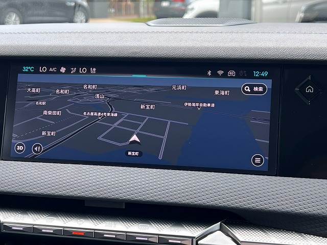 DS4リヴォリ ブルーHDi パッケージオプション/AppleCarPlay/FOCALサウンド/ステアリングヒーター/シートヒーター&ベンチレーション/ハンズフリー電動リアゲート/ヘッドアップディスプレイ/全周囲カメラ 内装他