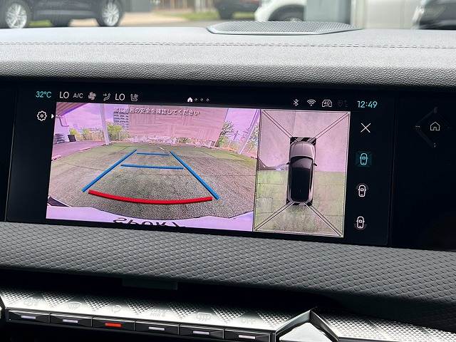 DS4リヴォリ ブルーHDi パッケージオプション/AppleCarPlay/FOCALサウンド/ステアリングヒーター/シートヒーター&ベンチレーション/ハンズフリー電動リアゲート/ヘッドアップディスプレイ/全周囲カメラ 内装他