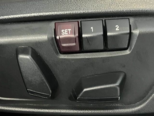 X1ｘＤｒｉｖｅ　１８ｄ　ｘライン　ハイラインＰＫＧ／レーダークルーズコントロール／全周囲カメラ／パワーバックドア／パーキングアシスト／メモリー付きパワーシート／シートヒーター／ワイヤレス充電／クリアランスソナー／ＵＳＢポート／ＥＴＣ 内装他