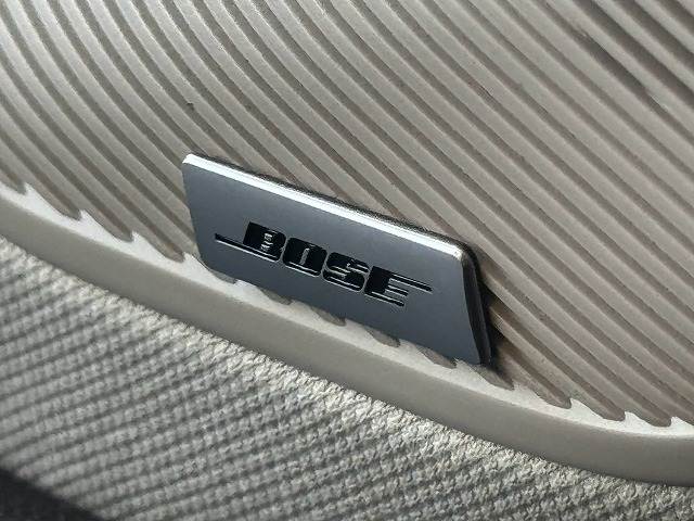 CAPTURインテンス　ＡｐｐｌｅＣａｒＰｌａｙ／全周囲カメラ／ＢＯＳＥサウンド／シートヒーター／レーダークルーズコントロール／ブラインドスポットモニター／ステアリングヒーター／レーンキープアシスト／純正アルミ／ＥＴＣ 内装他