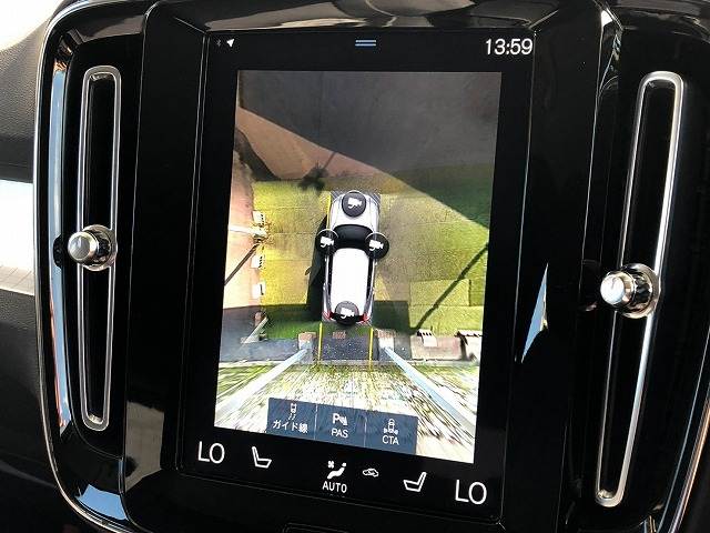 ボルボ XC40の画像4